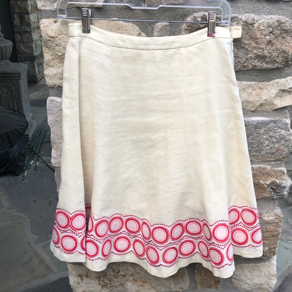 JCrew Womens Cream skirt & pink design at bottom